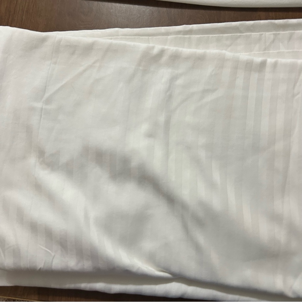 Queen size flat sheet - Picture 3 of 5